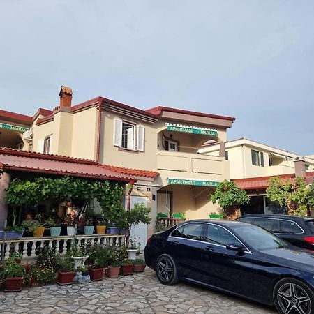 Apartmani Marija Kolan Extérieur photo