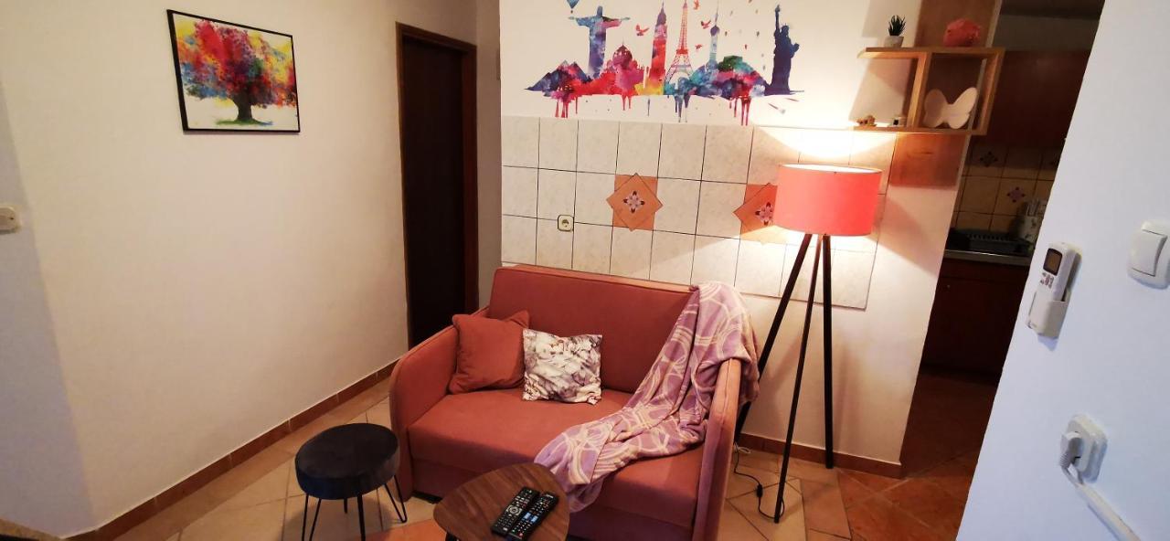 Apartmani Marija Kolan Extérieur photo